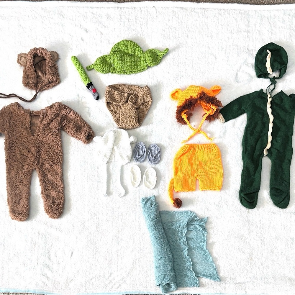 Set for baby/newborn photoshoot + cloud pillows